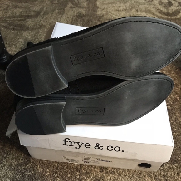 FRYE & CO Sarah Pull On Bootie Boot Black Suede - Picture 2 of 3